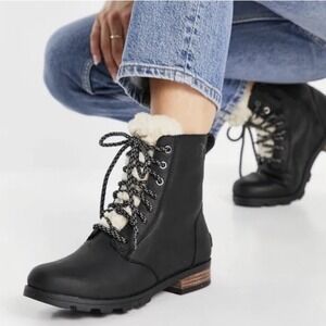 SOREL Emelie Genuine‎ Shearling Lamb Fur Short Lace-Up Boot, Black, Size 8, NWT
